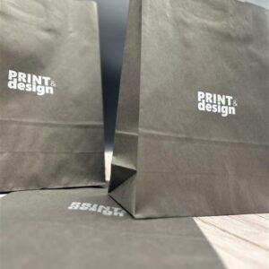 Czarna torba papierowa (24x32 cm) – styl, ekologia i 100% recyklingu!