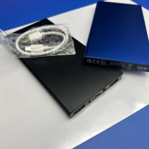 Power bank 8000 mAh z aluminium z recyklingu – szybkie i ekologiczne ładowanie z możliwością graweru