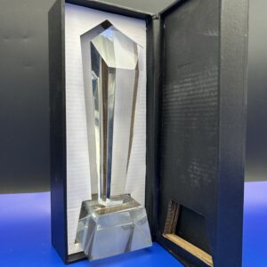 Kryształowa statuetka – elegancka nagroda z personalizacją